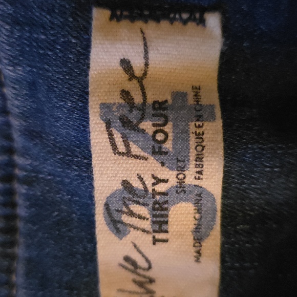 Women's Blue Jeans - Picture 8 of 13